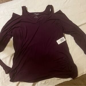 Torrid size 3 cold shoulder long sleeve